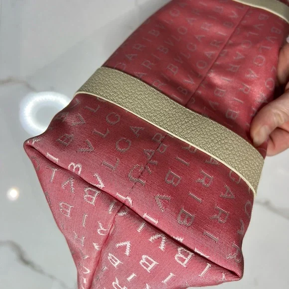 Bvlgari mania red logo tote - Picture 3 of 14